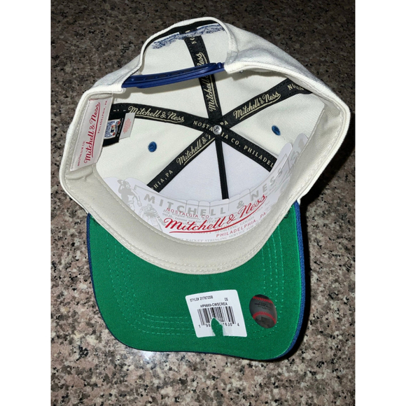 Mitchell & Ness Chicago White Sox SnapBack Hat - Picture 7 of 8